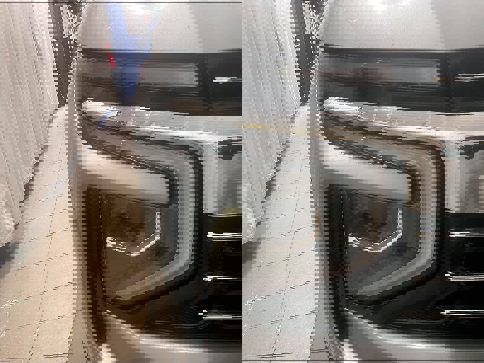 Used 2025 Chevrolet Tahoe LT image 33