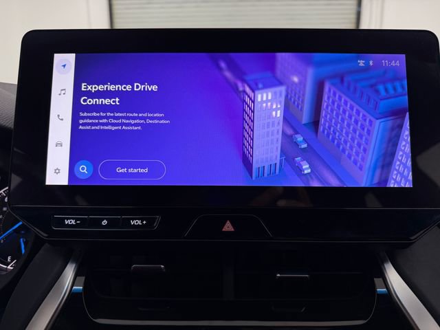 Used 2024 Toyota Venza XLE image 17