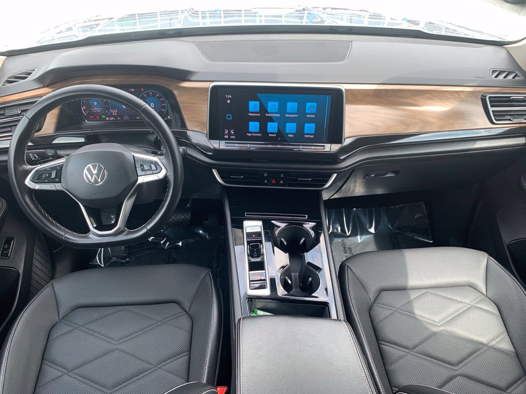 Used 2025 Volkswagen Atlas SE AWD/4WD image 8