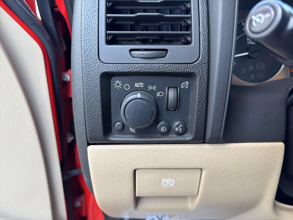 Used 2009 HUMMER H3T Luxury AWD/4WD image 25