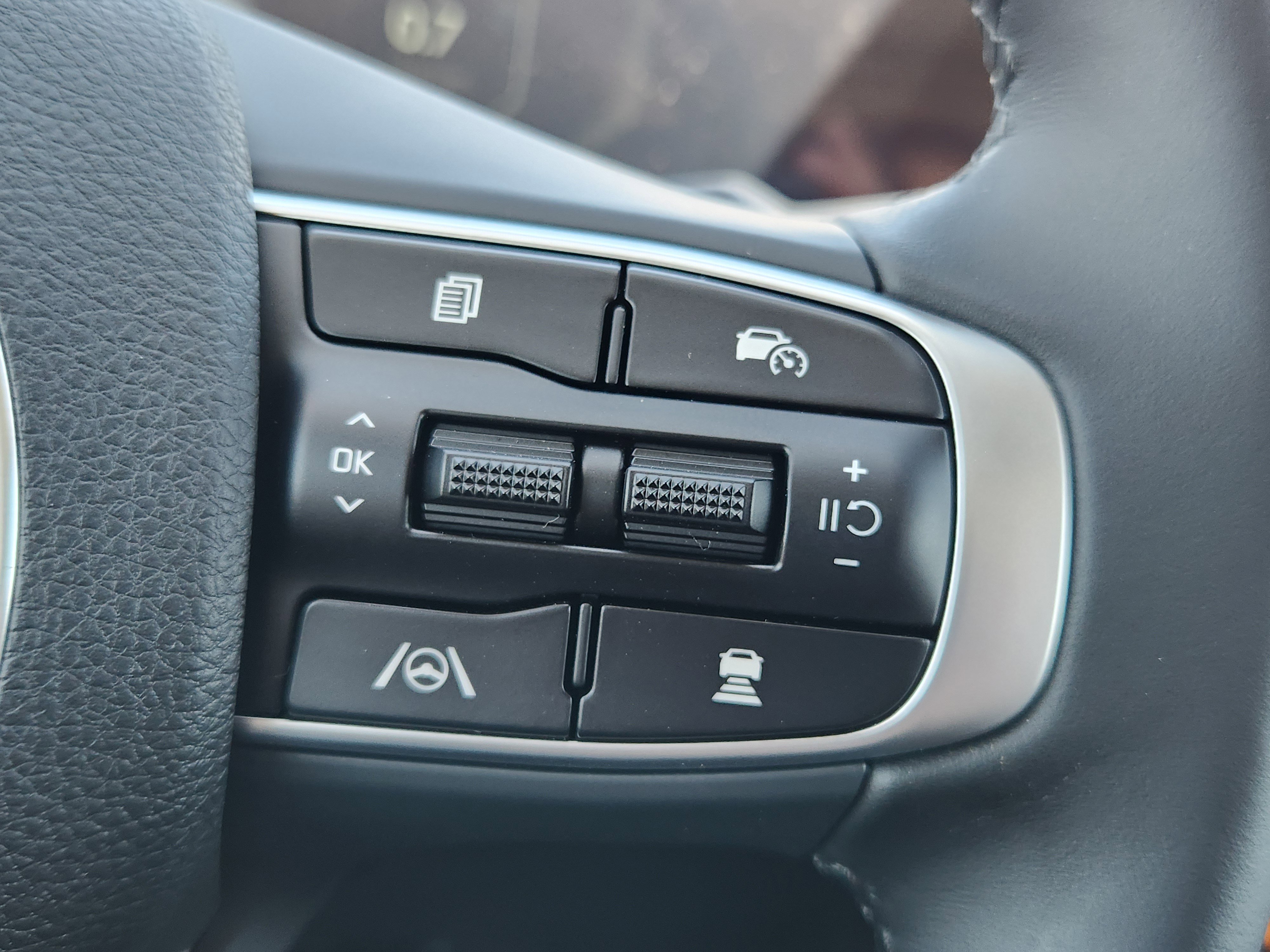 New 2025 Kia K5 EX image 21