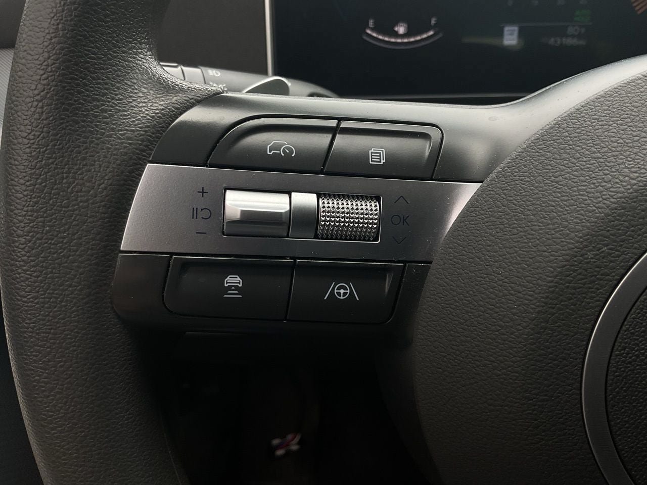 Certified 2025 Hyundai Sonata SEL FWD image 30