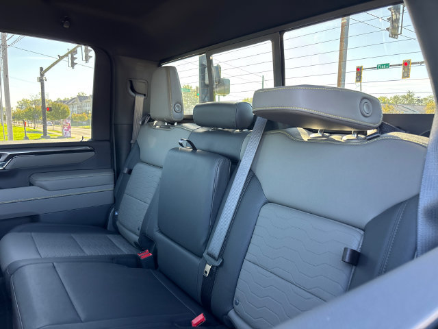 Used 2026 Chevrolet Silverado 2500 ZR2 AWD/4WD image 3