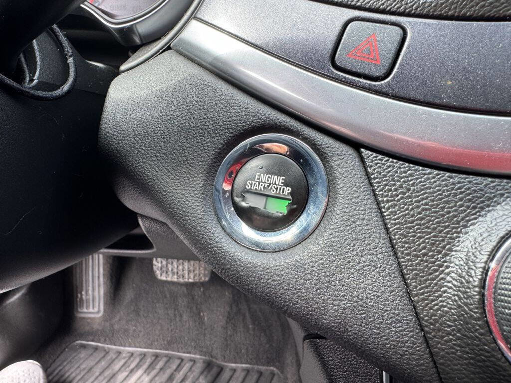 Used 2018 Chevrolet Impala LT image 16