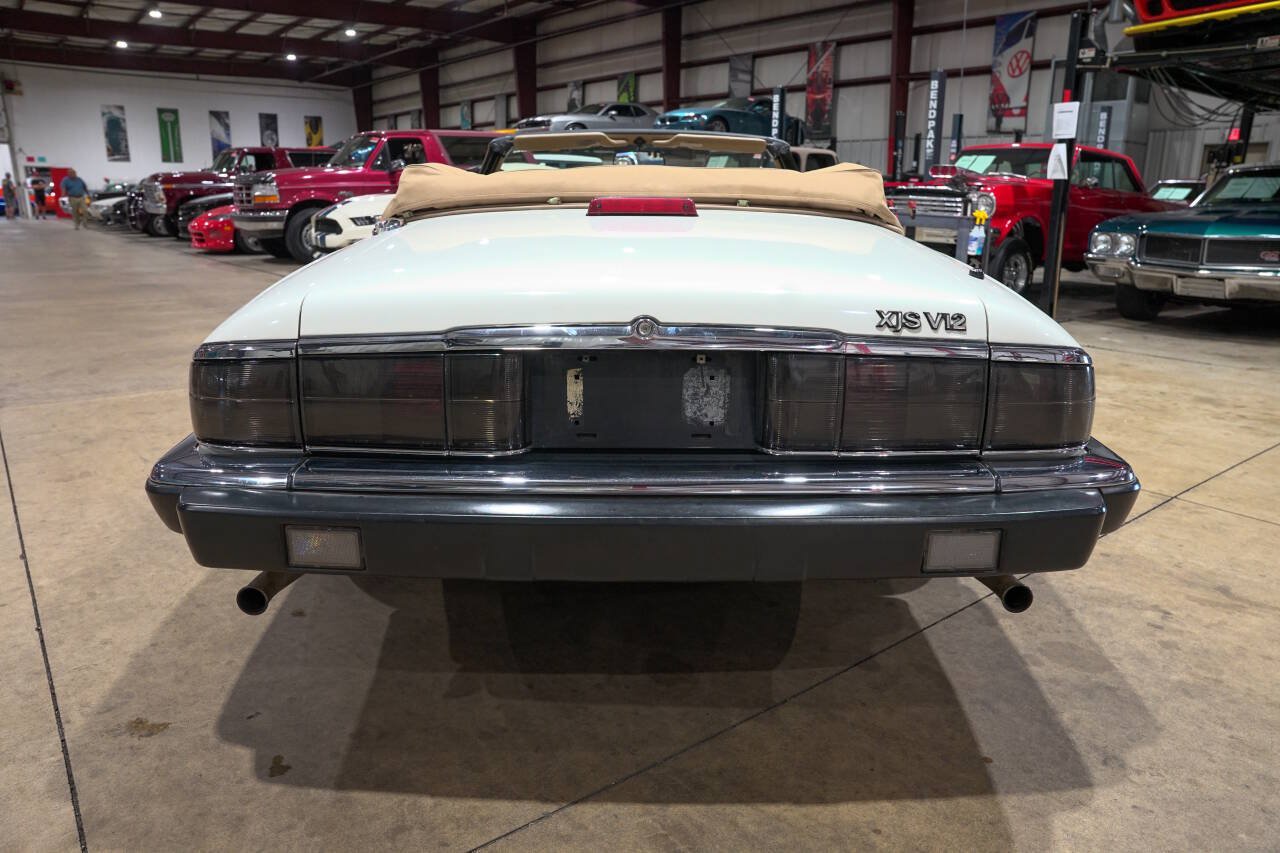 Used 1992 Jaguar XJS V12 Convertible RWD image 7