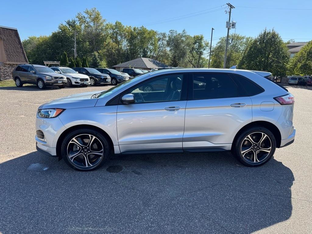 Used 2019 Ford Edge ST w/ Convenience Package AWD/4WD image 9