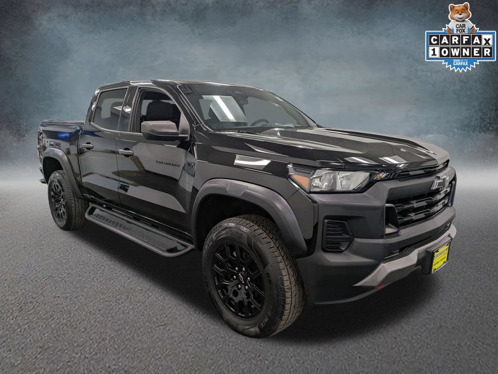 Used 2023 Chevrolet Colorado Trail Boss w/ Advanced Trailering Package AWD/4WD image 3