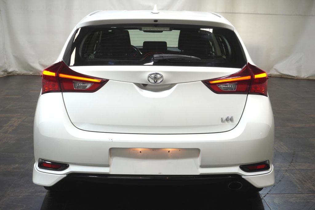 Used 2017 Toyota Corolla iM w/ Carpet Mat Package FWD image 6