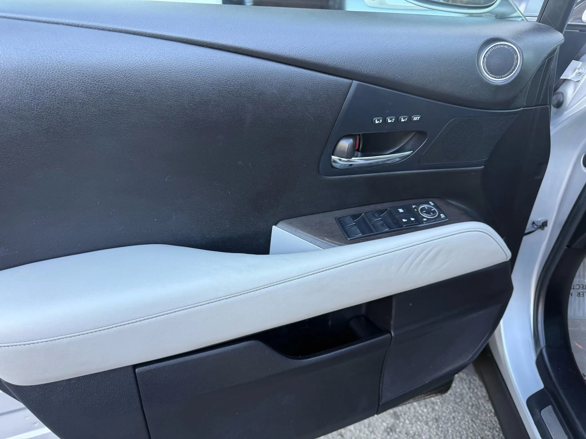 Used 2013 Lexus RX 350 FWD w/ Navigation Pkg image 16