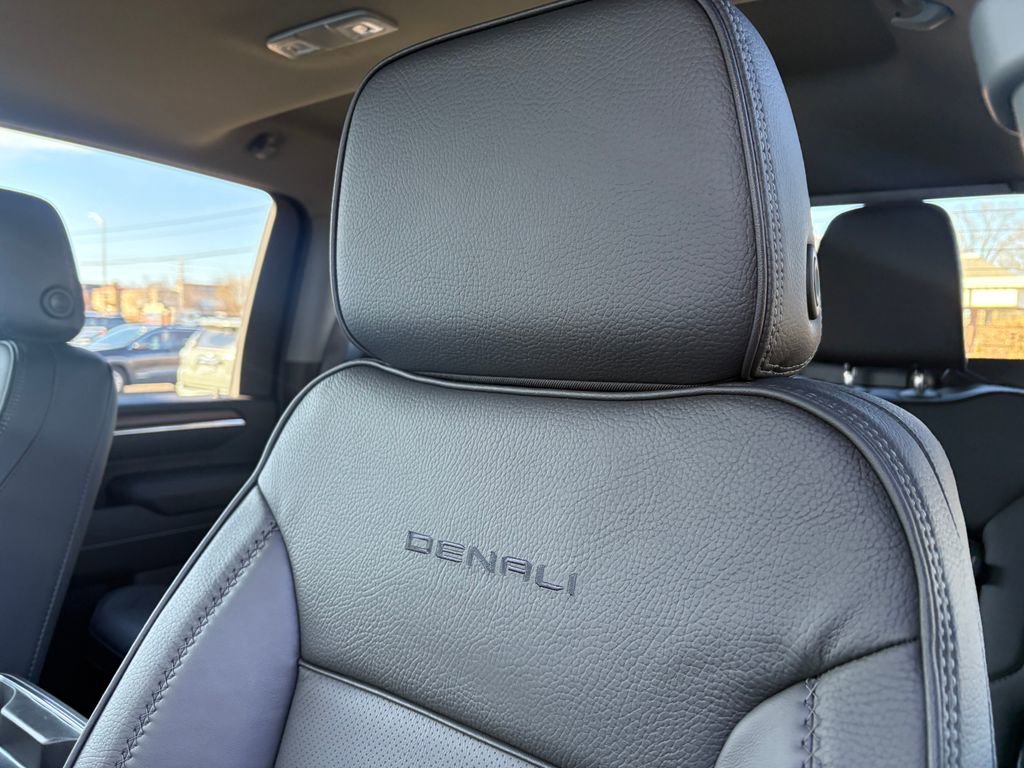 New 2026 GMC Sierra 2500 Denali w/ Denali Reserve Package AWD/4WD image 17