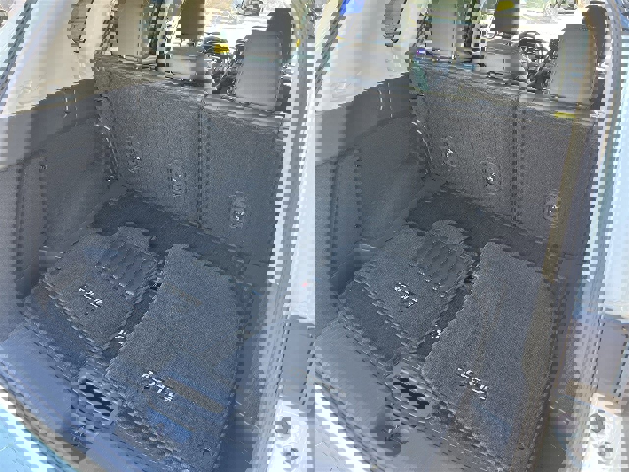 Certified 2025 Nissan Rogue SL w/ Tech Package image 26