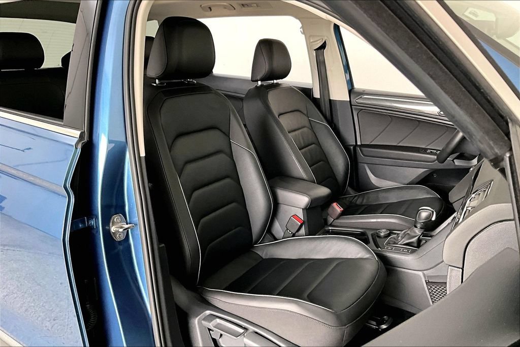 Used 2020 Volkswagen Tiguan SEL Premium R-Line AWD/4WD image 8