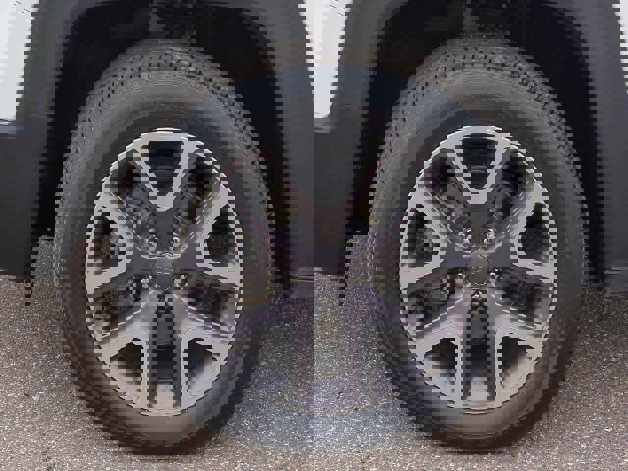 Used 2016 Jeep Renegade Latitude image 13