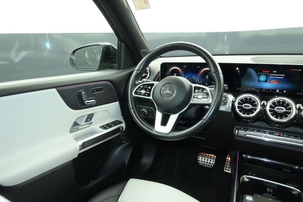 Used 2021 Mercedes-Benz GLB 250 4MATIC image 28