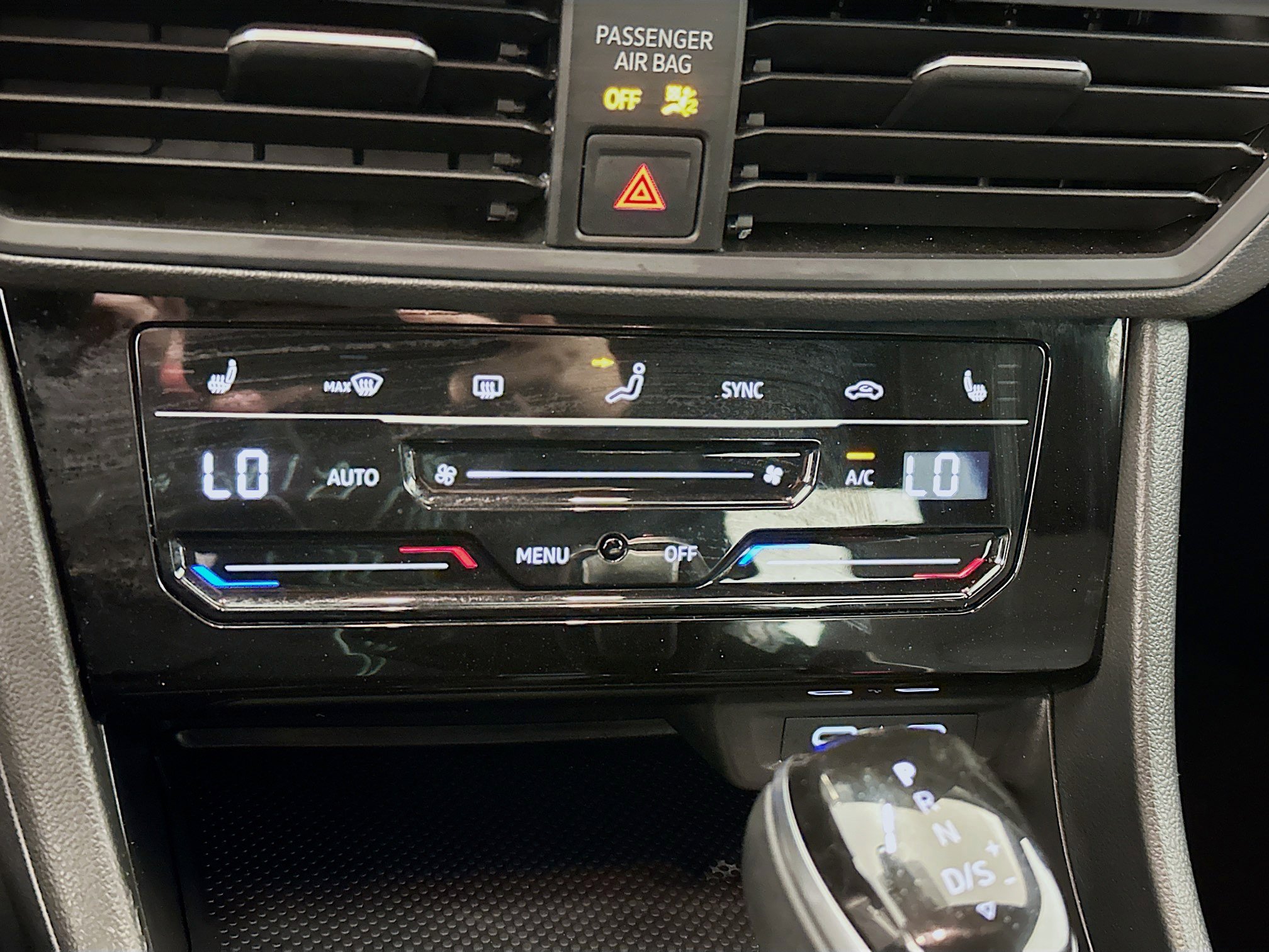 Used 2025 Volkswagen Jetta Sport image 23