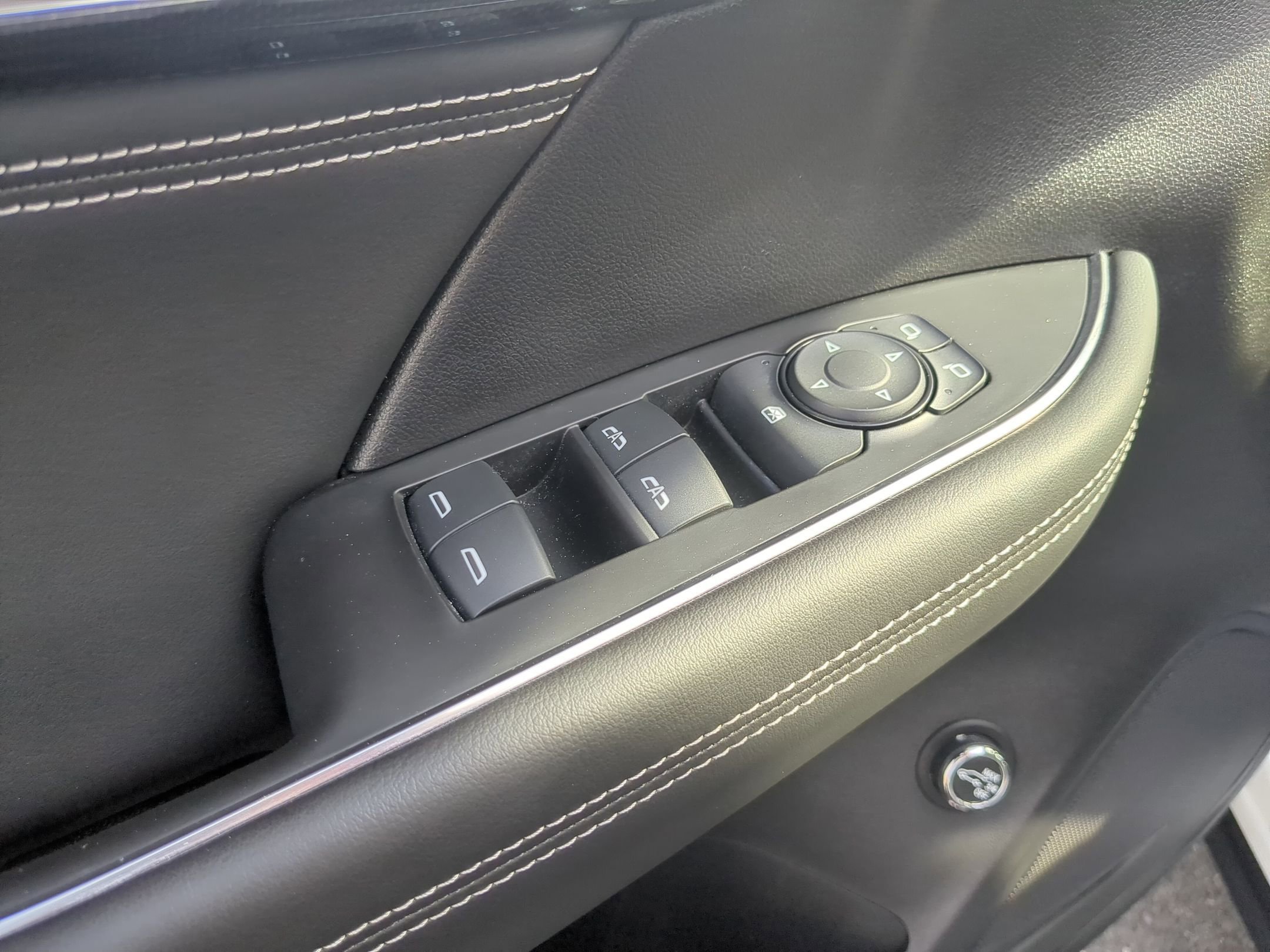 Certified 2023 Buick Envision Preferred AWD/4WD image 21