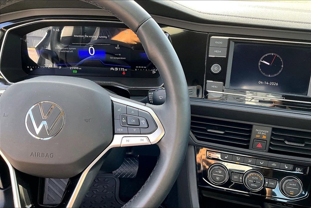 Certified 2023 Volkswagen Jetta SE FWD image 24