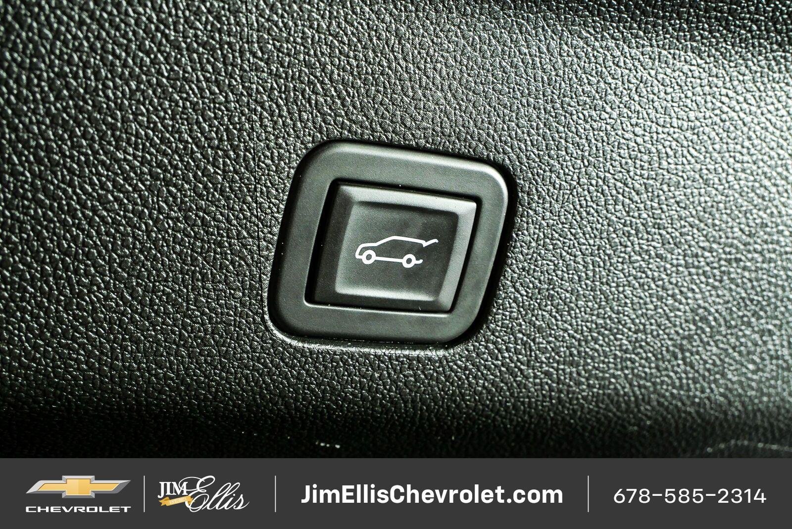 Certified 2024 Chevrolet Suburban RST w/ Luxury Package RWD image 35