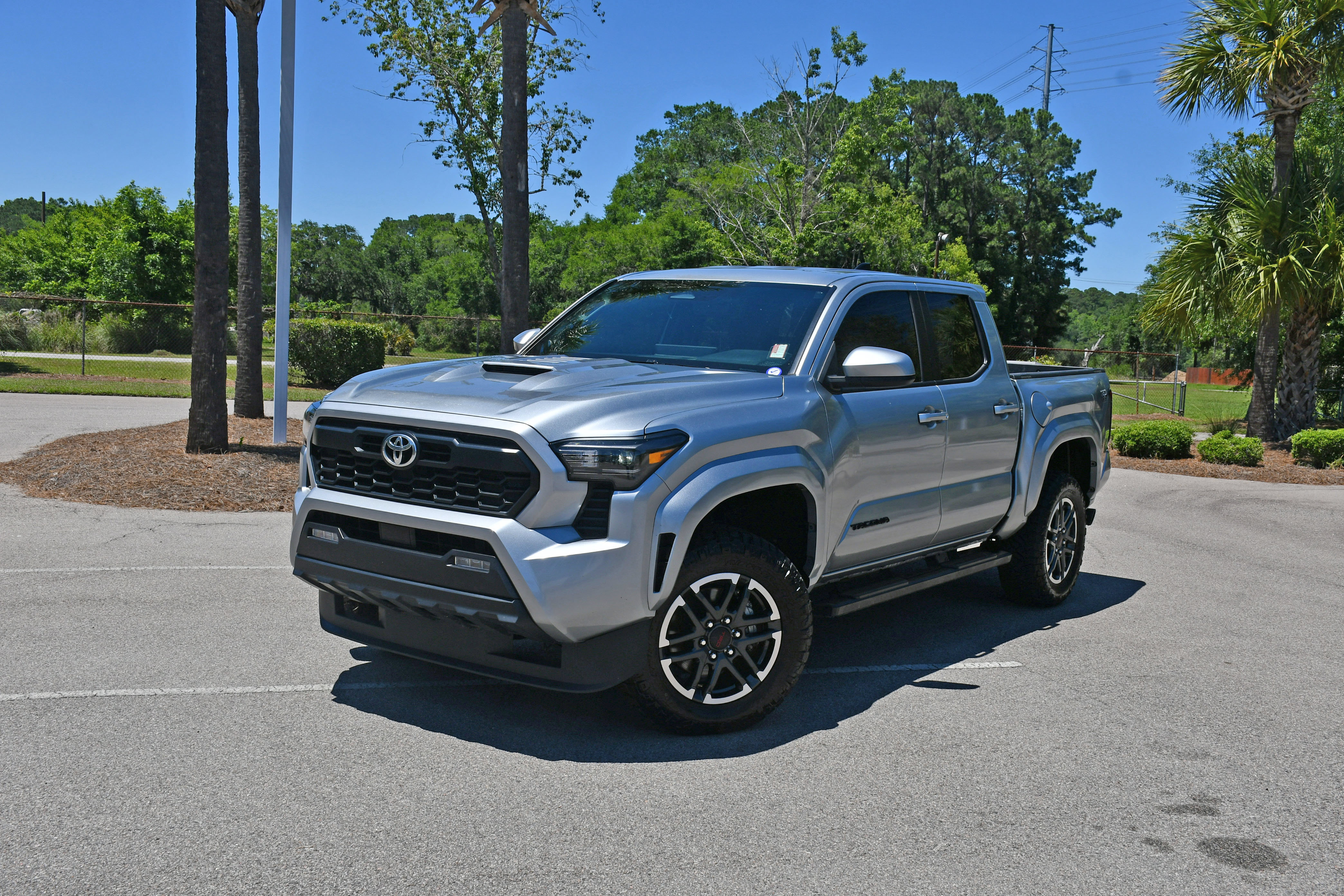 Certified 2025 Toyota Tacoma TRD Sport AWD/4WD image 6