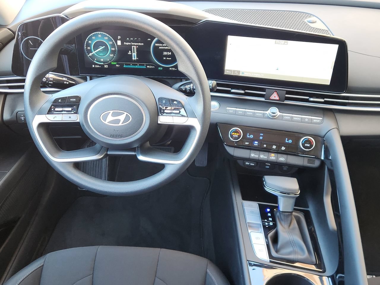 Certified 2024 Hyundai Elantra Blue FWD image 27