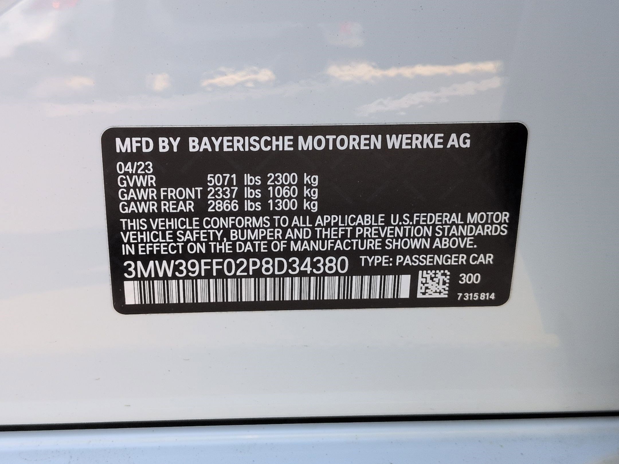 Used 2023 BMW 330e w/ Premium Package image 35