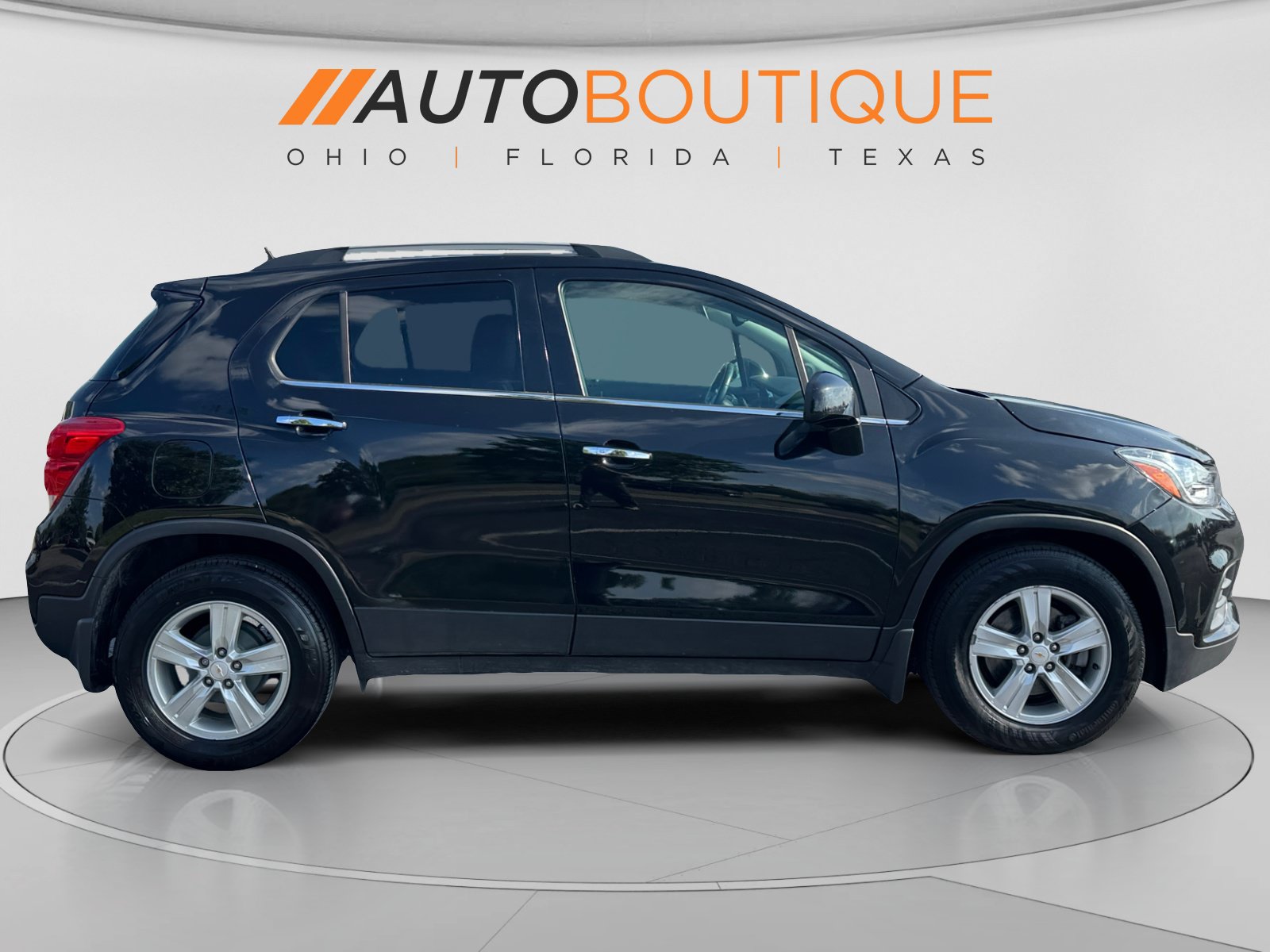 Used 2020 Chevrolet Trax LT w/ LT Convenience Package FWD image 6