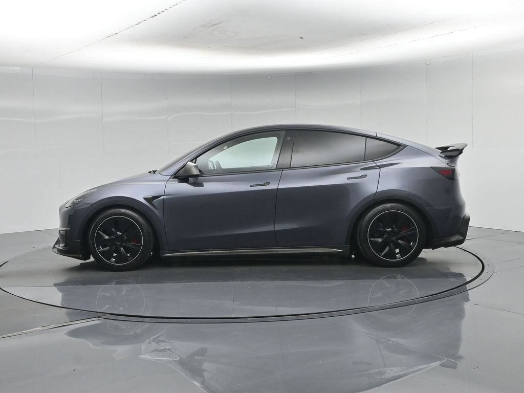 Used 2023 Tesla Model Y Long Range AWD/4WD image 29