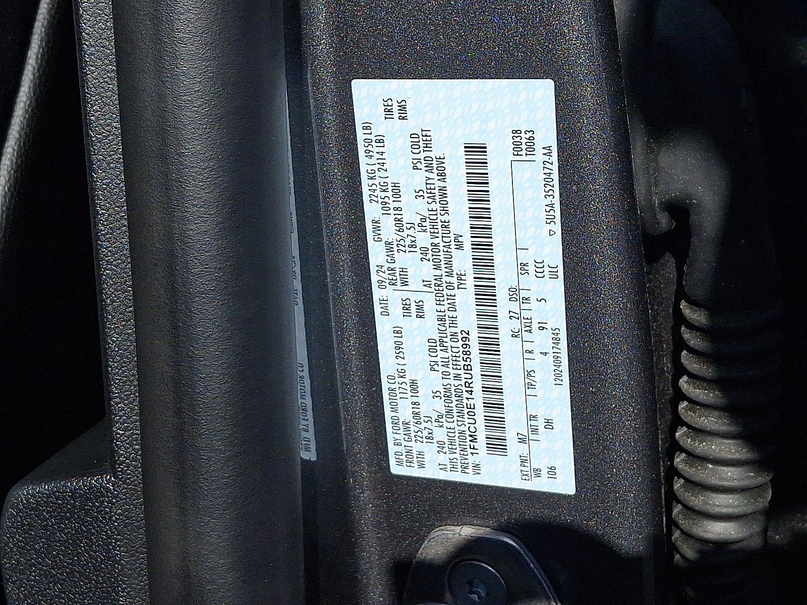 New 2024 Ford Escape SE w/ PHEV Premium Package FWD image 15