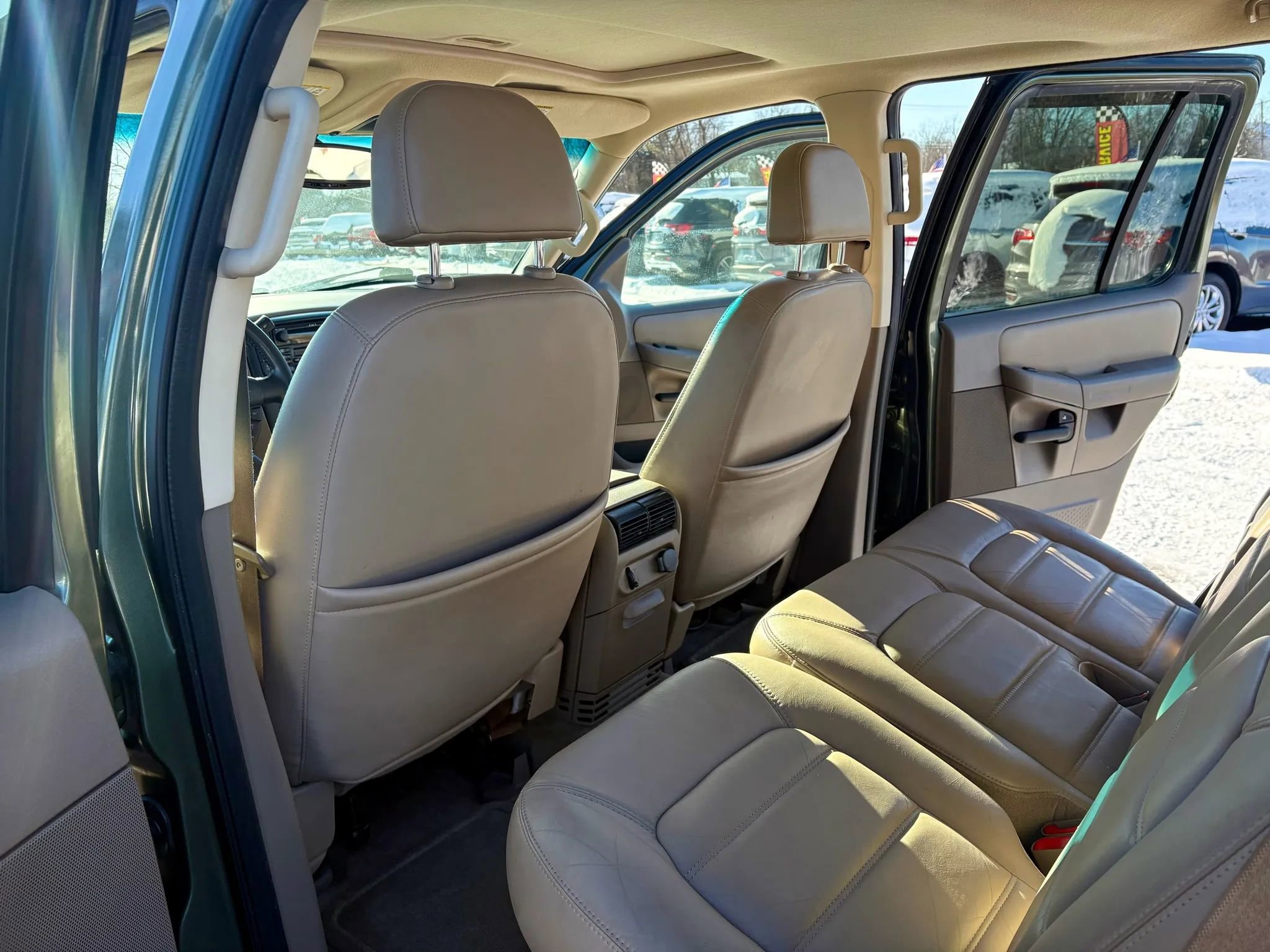 Used 2002 Ford Explorer XLT image 18