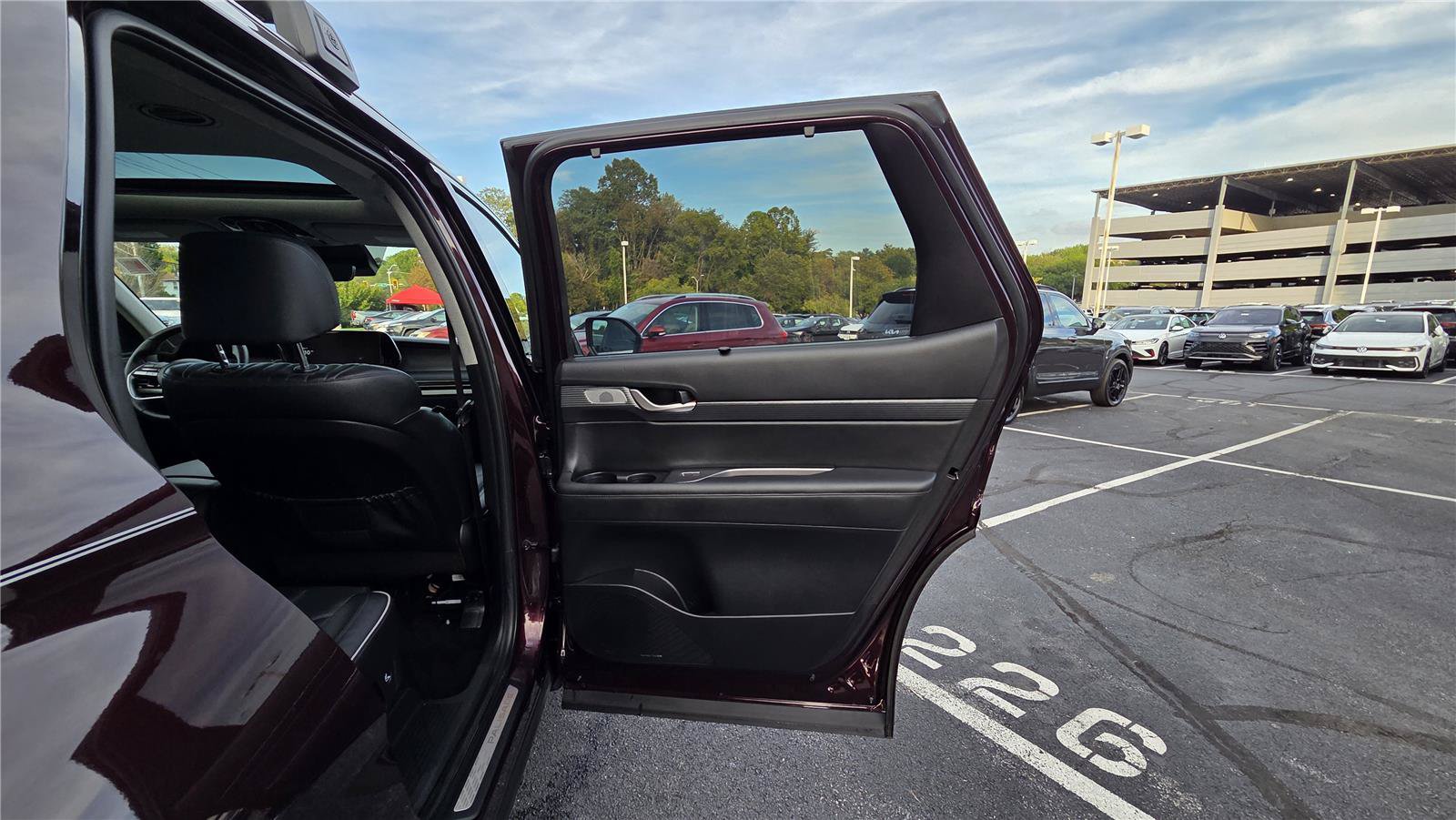 Used 2023 Hyundai Palisade Limited AWD/4WD image 35
