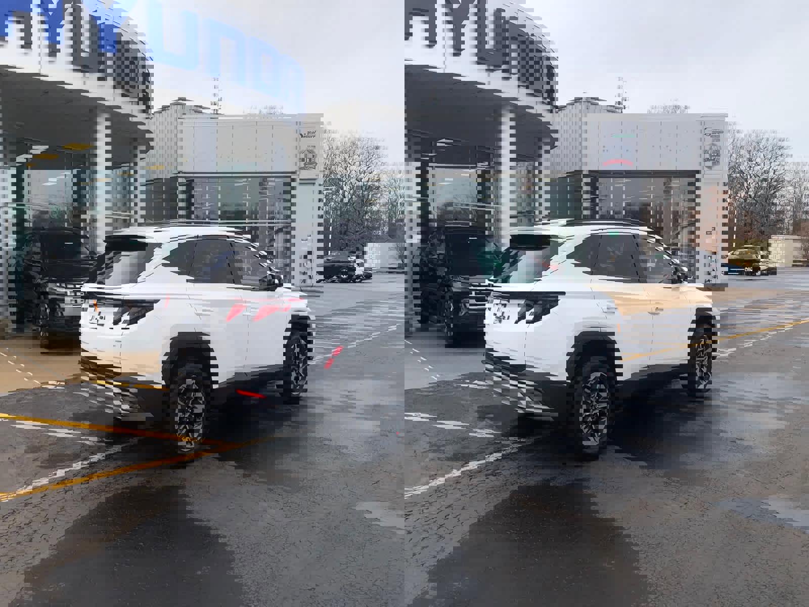 New 2026 Hyundai Tucson SEL image 2