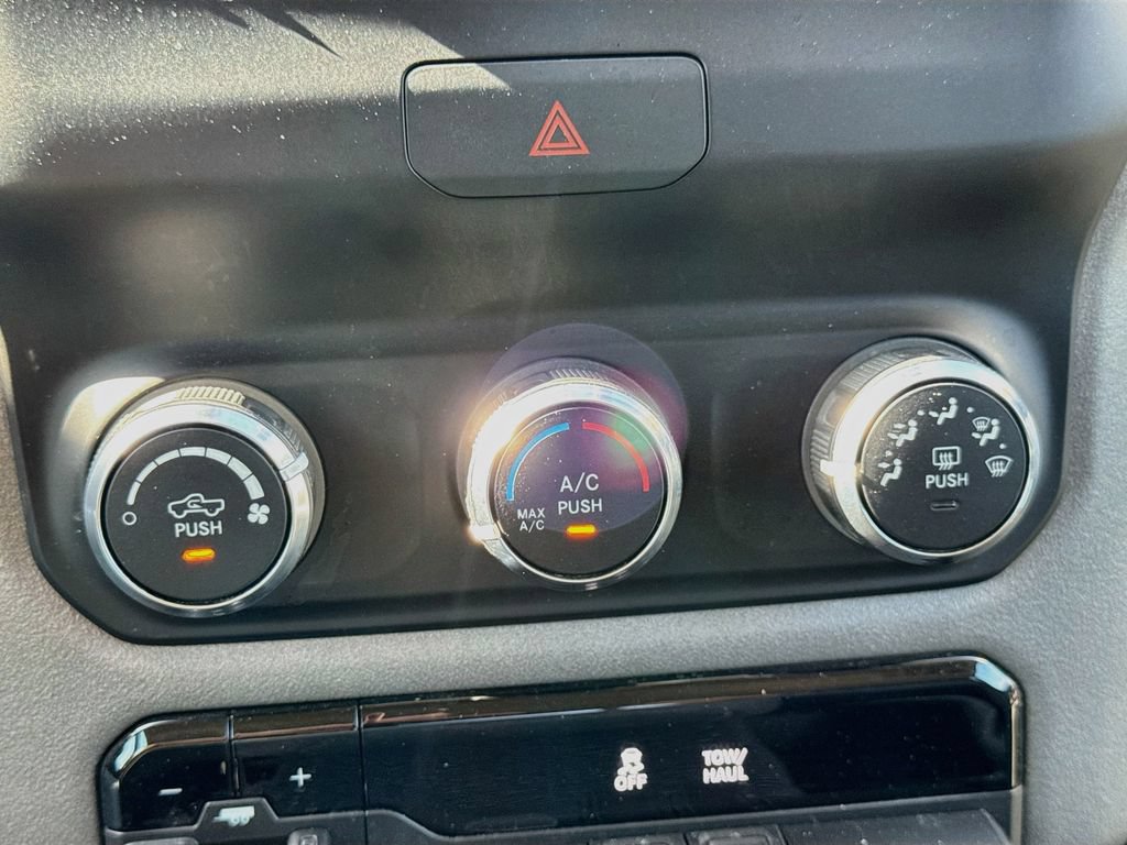Used 2019 RAM 1500 Tradesman RWD image 17