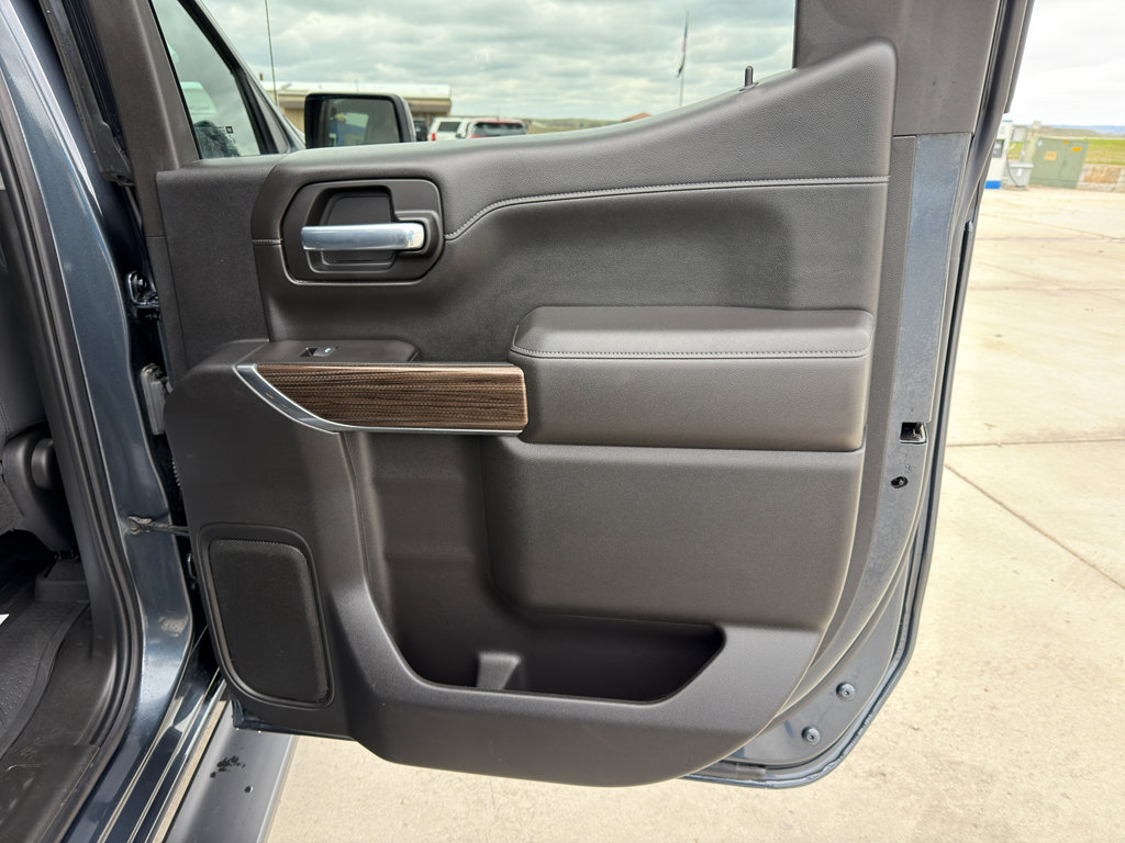Used 2021 Chevrolet Silverado 1500 RST AWD/4WD image 19