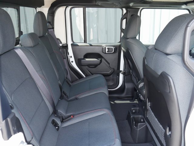 New 2025 Jeep Gladiator Rubicon w/ Safety Group image 25