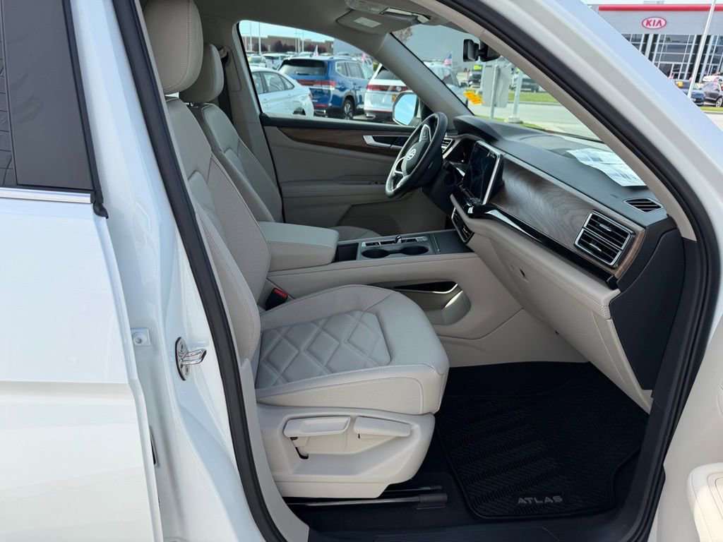 New 2026 Volkswagen Atlas SE image 21