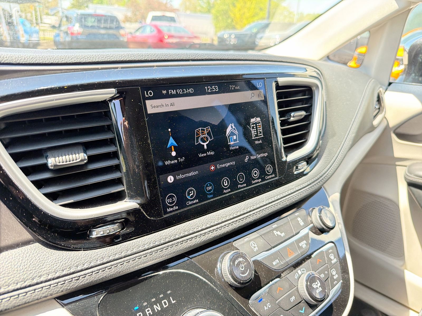 Used 2018 Chrysler Pacifica Limited FWD image 29