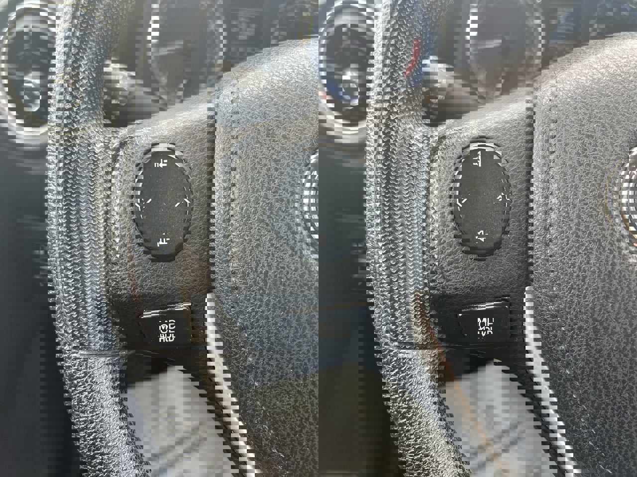 Used 2017 Toyota Corolla LE FWD image 19