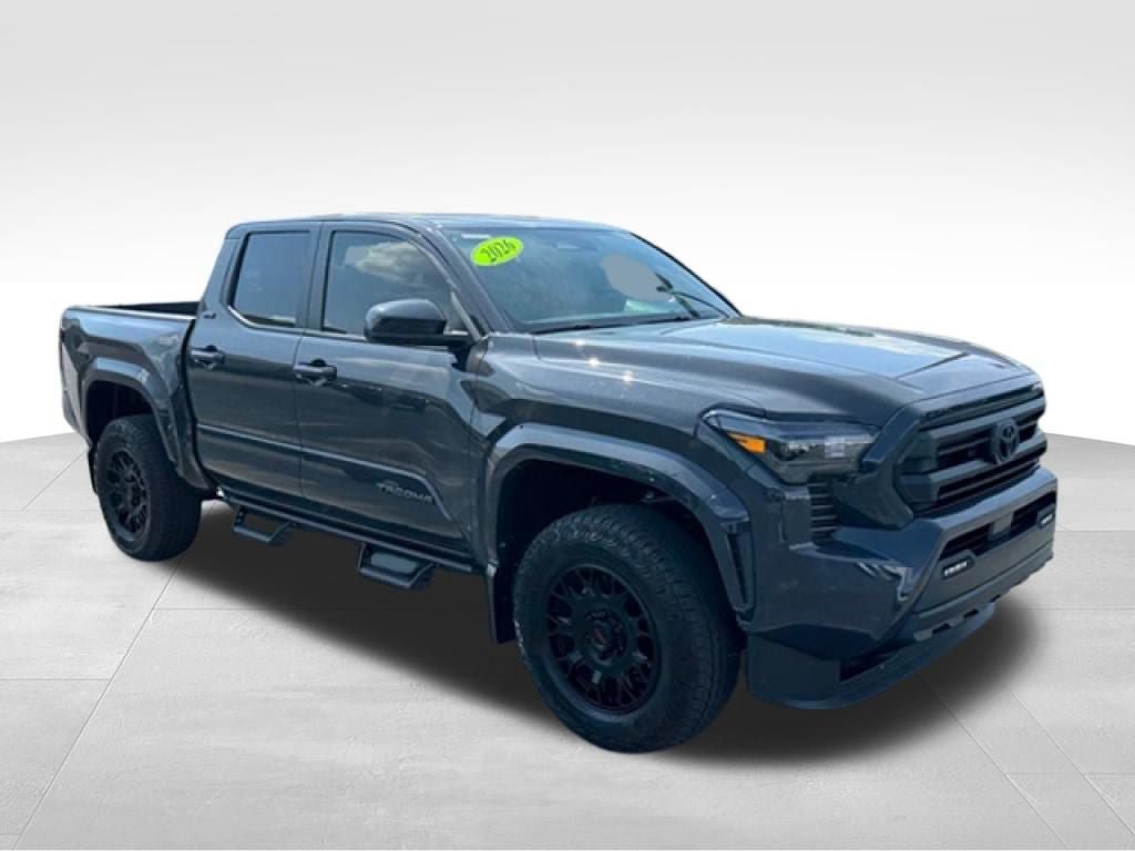 Used 2026 Toyota Tacoma SR5 AWD/4WD image 10