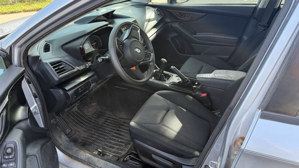 Used 2017 Subaru Impreza 2.0i AWD/4WD image 3