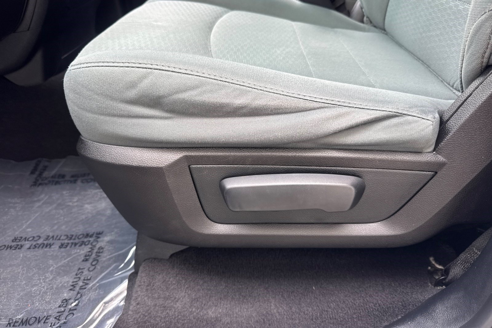 Used 2014 RAM 1500 Classic SLT AWD/4WD image 15
