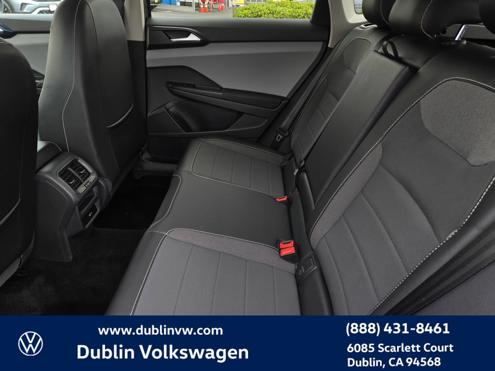 Certified 2023 Volkswagen Taos SE FWD image 12