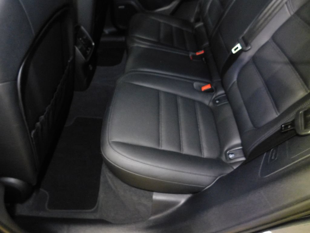 Used 2021 Porsche Macan GTS AWD/4WD image 78