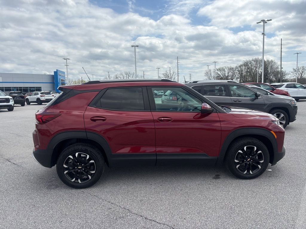 Used 2022 Chevrolet TrailBlazer LT w/ Convenience Package image 4