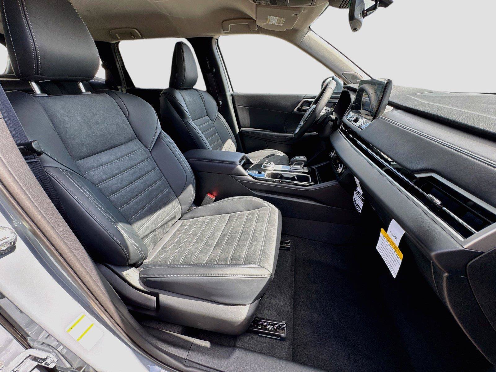 New 2026 Mitsubishi Outlander SE FWD image 28