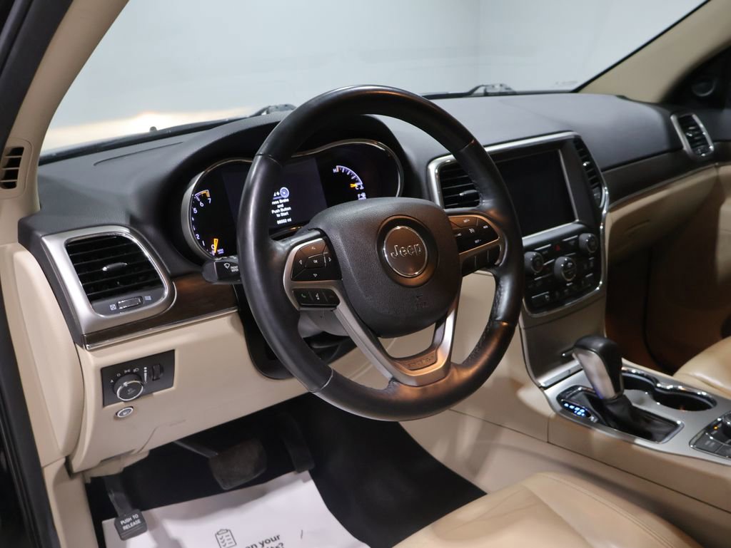 Used 2018 Jeep Grand Cherokee Limited image 17