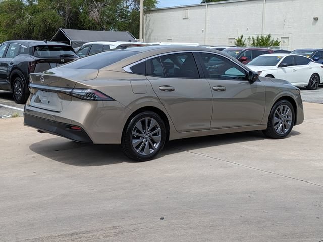 New 2026 Nissan Sentra SL w/ Floor Mat Package FWD image 6