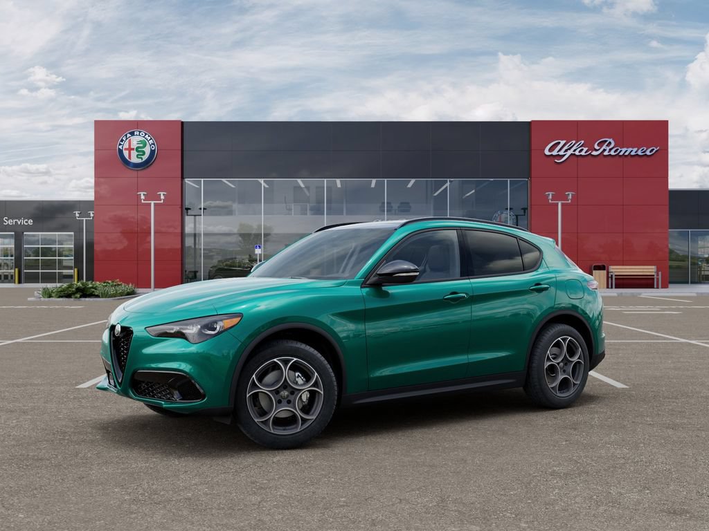 New 2025 Alfa Romeo Stelvio Sprint w/ Convenience Package AWD/4WD video 2