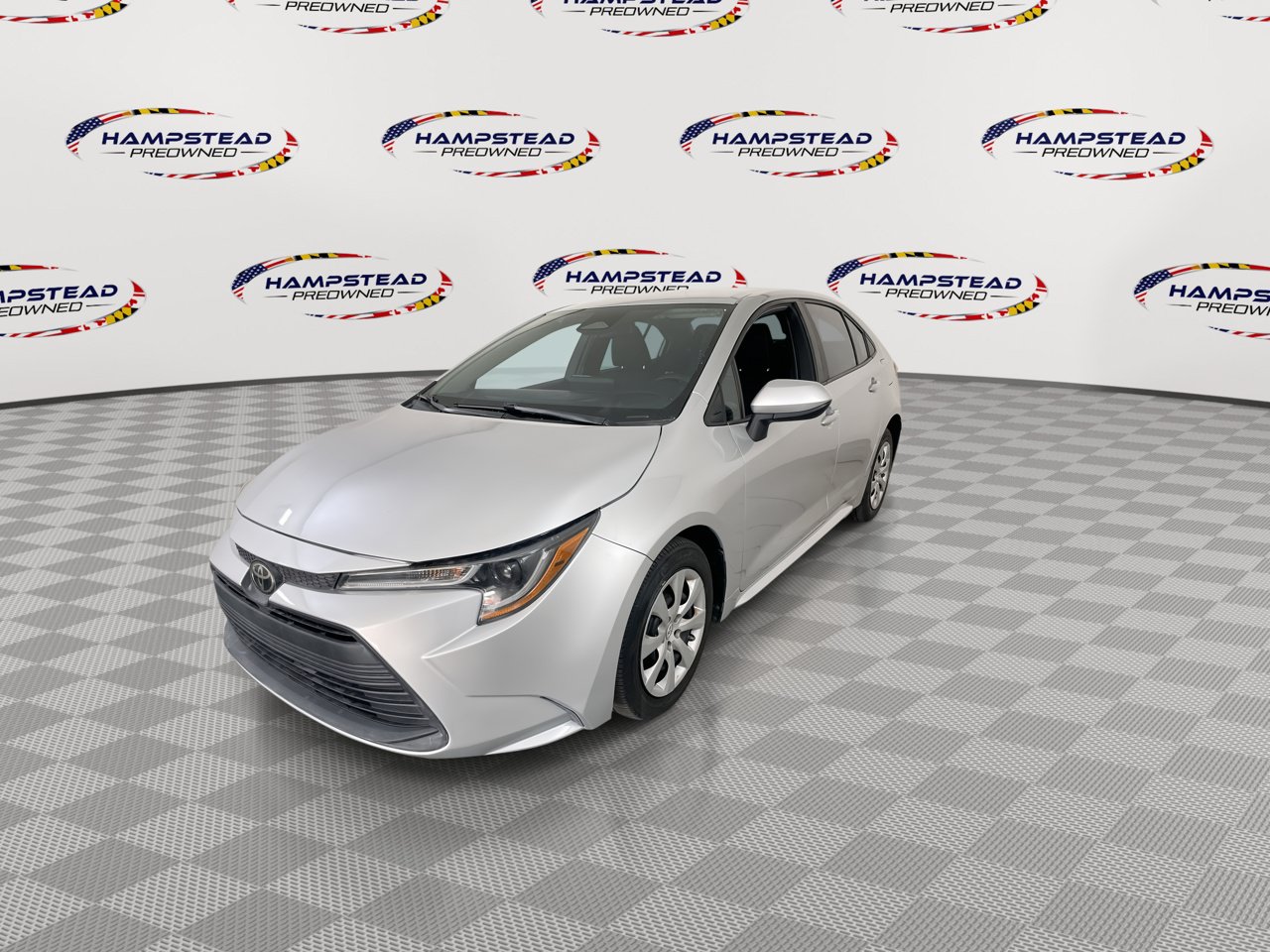 Used 2023 Toyota Corolla LE FWD image 4