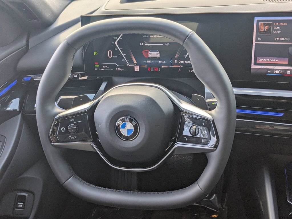 Used 2024 BMW 530i w/ Premium Package image 3