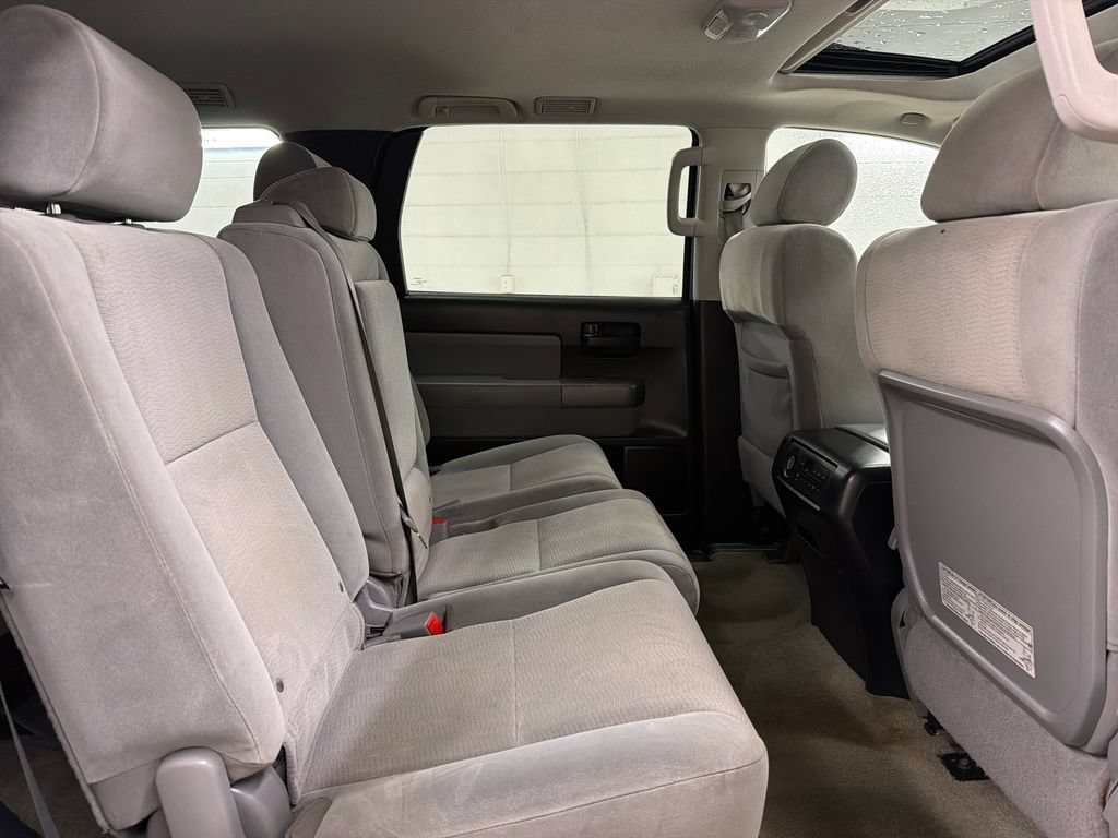 Used 2011 Toyota Sequoia SR5 AWD/4WD image 27